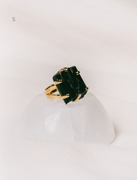 LÉA Gold Ring • Black Tourmaline