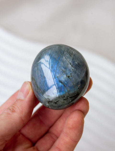 Galet de Labradorite 120g