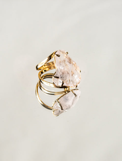 LÉA Gold Ring • Pink Quartz